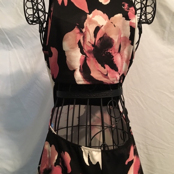 Floral Dress by Charlotte Russe - Picture 4 of 5